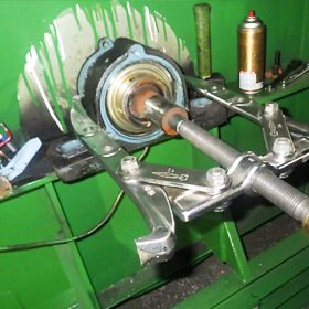 給排気ファン・空調機整備・ベアリング交換